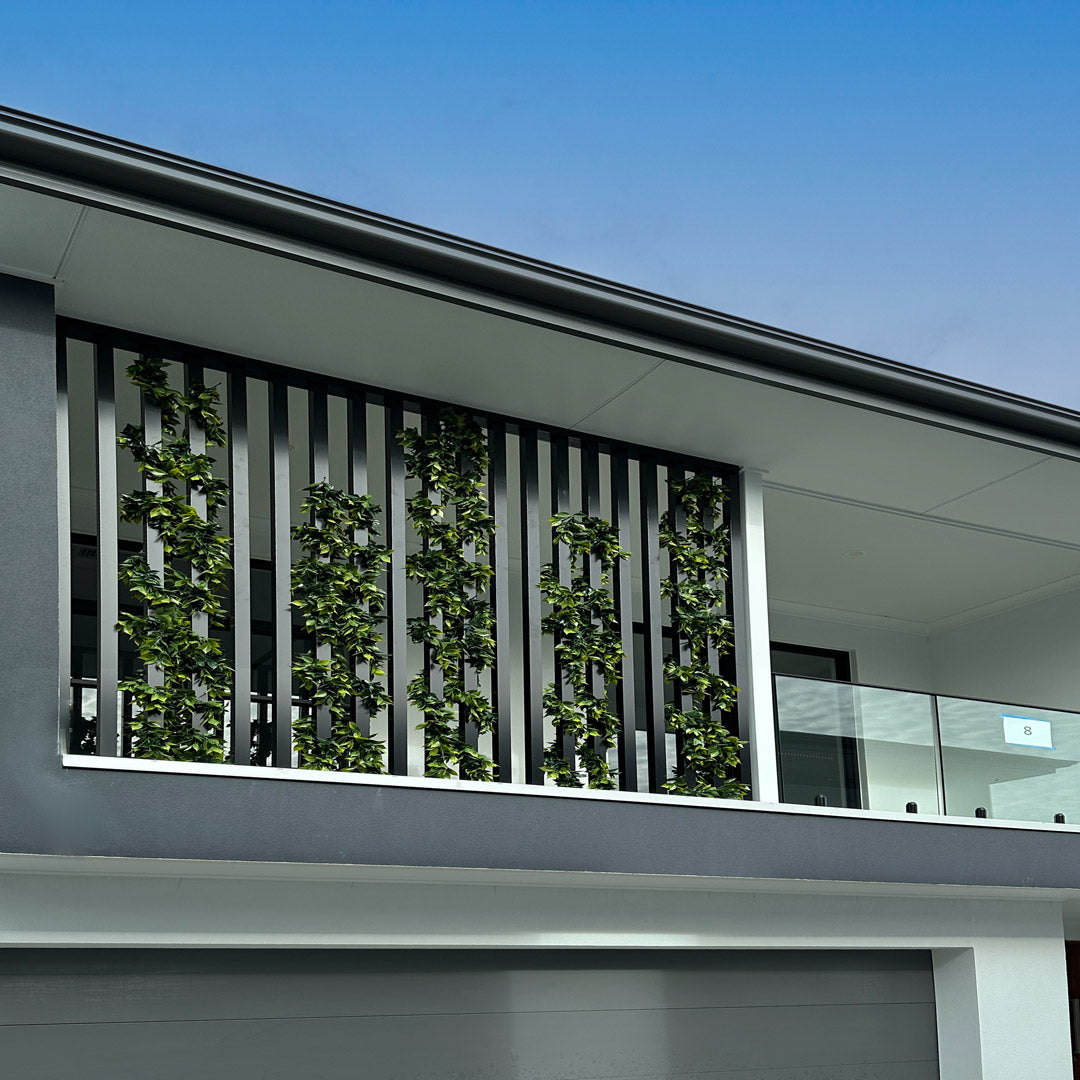 Lush Privacy Meets Modern Design: The Ultimate Balcony Greenery Upgrade